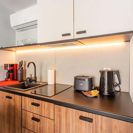 Apartman Port Seaside With By Bookinghost *