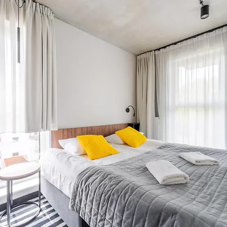 Apartman Port Seaside With By Bookinghost