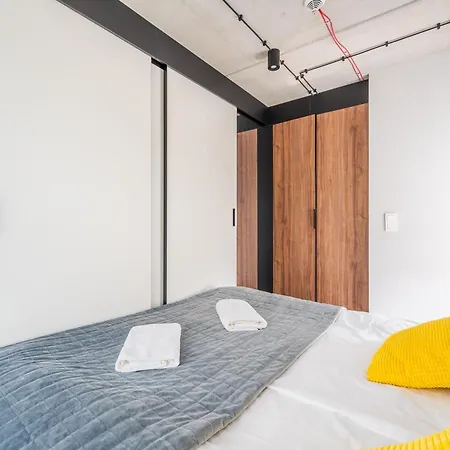 Apartman Port Seaside With By Bookinghost *